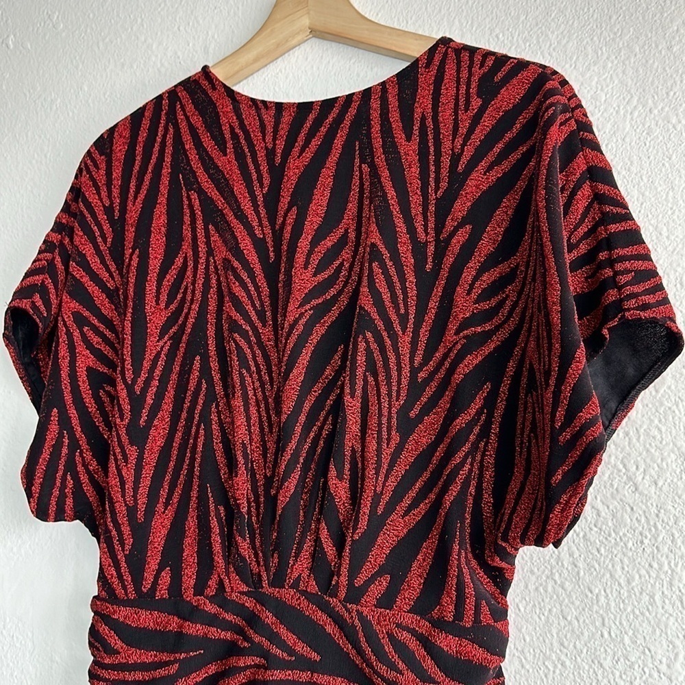 Saylor Soumin Ruby Red Sparkling Metallic Zebra Print Dress Sz. M NWT! - Picture 10 of 11